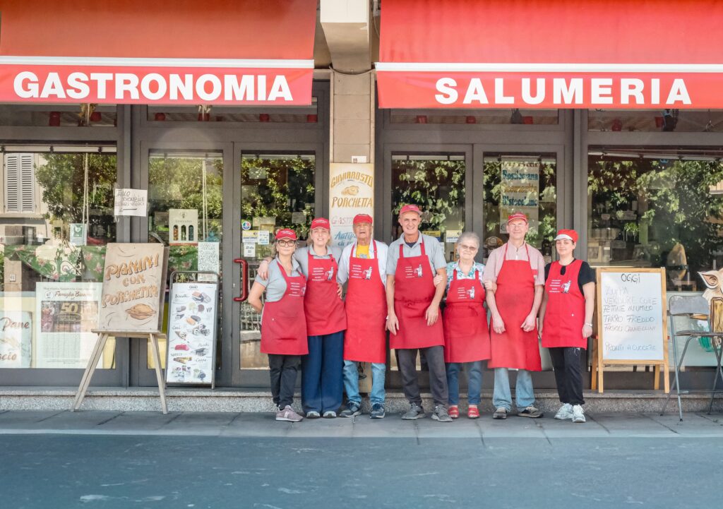La Macelleria Bianchi vista dalla strada, a Montecarlo